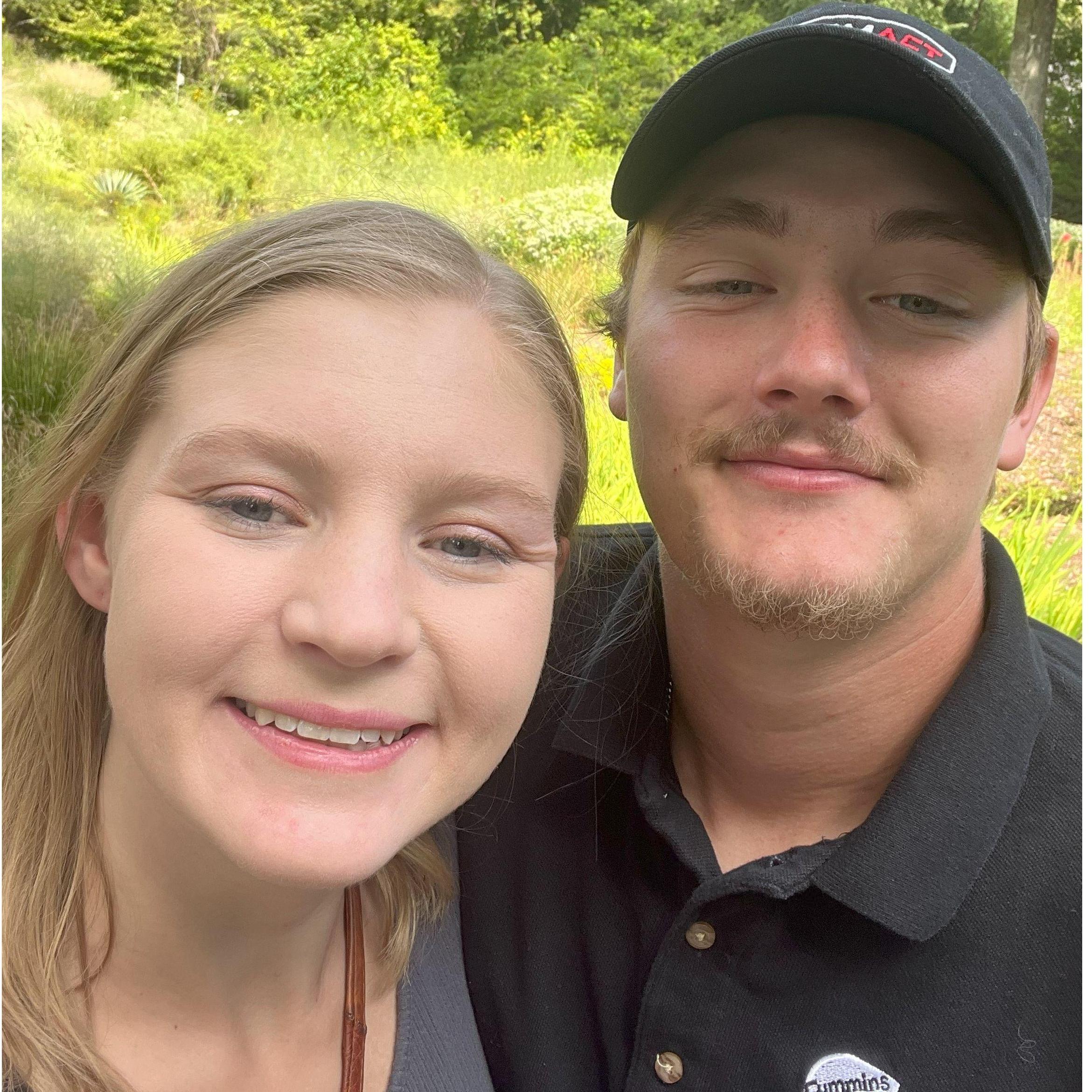 Brandon took Taylor on a date to Cheekwood estate for the pumpkin festival.