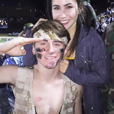 IIII feel SO high school!