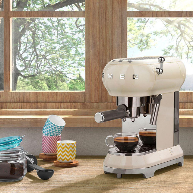 SMEG Espresso Coffee Machine, Cream