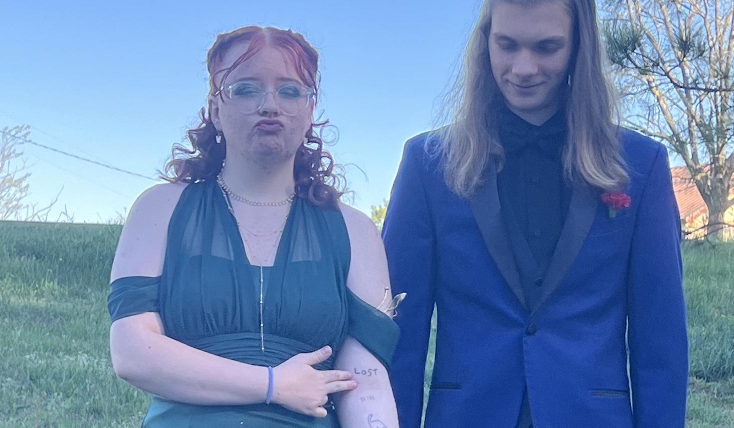 The Wedding Website of Cassie Sanders and Izaac Overholser