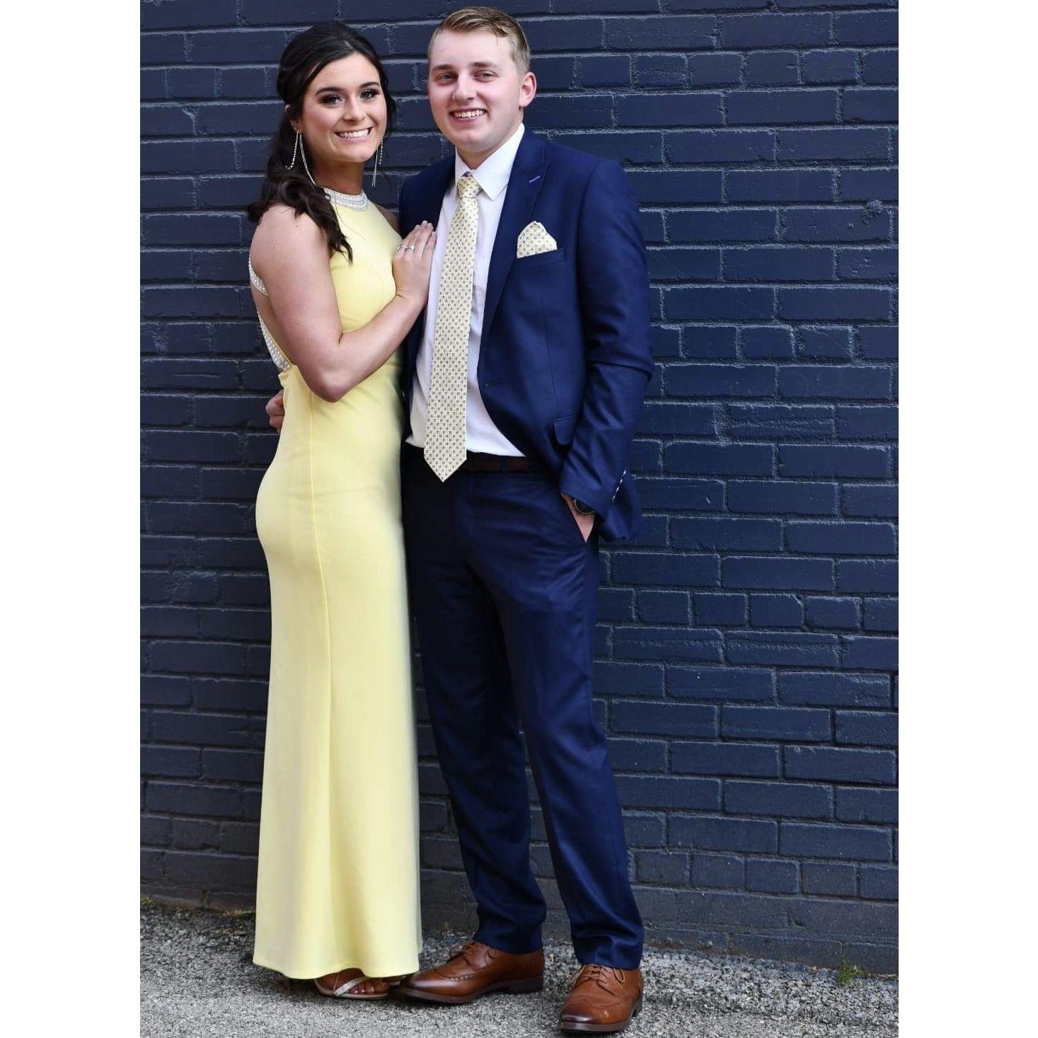 Kendall's senior prom!