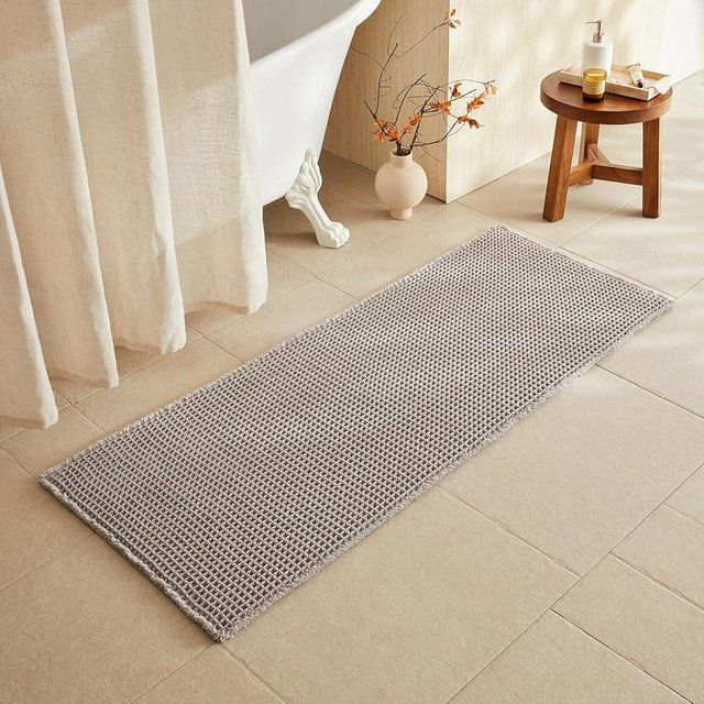 TYUU Waffle Runner Rug Bathroom, Long Boho Bathroom Rugs Non Slip Washable Super Absorbent Quick Dry Farmhouse Bath Decor, 60"x24" Light Grey