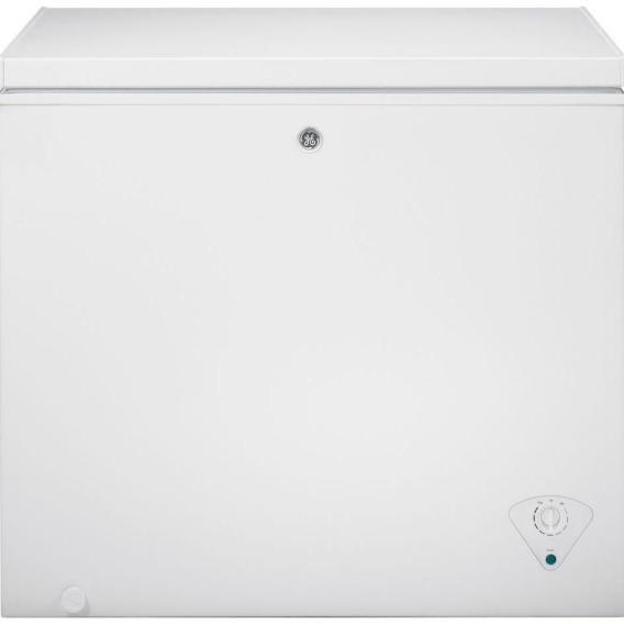 Garage Ready 7.0 cu. Ft. Manual Defrost Chest Freezer in White