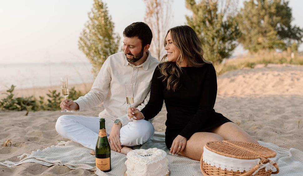 The Wedding Website of Ashley Tomaszewski and Sean Winters
