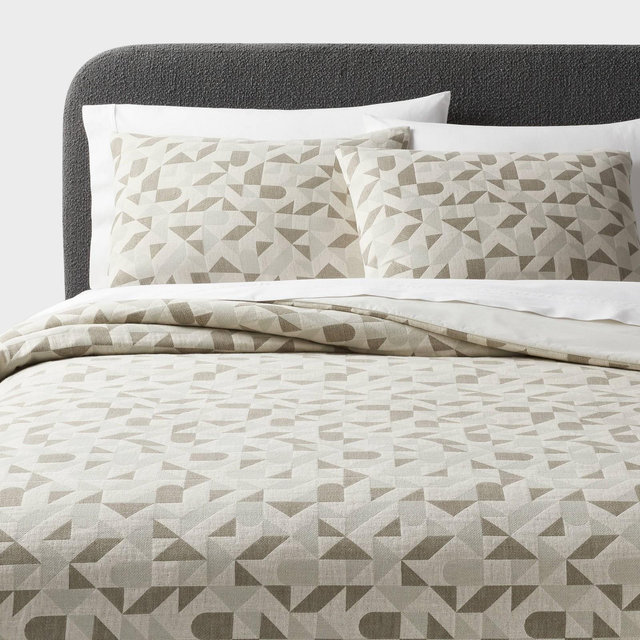 Full/Queen Mod Geo Matelasse Duvet Cover and Sham Set Dark Olive Green - Threshold™