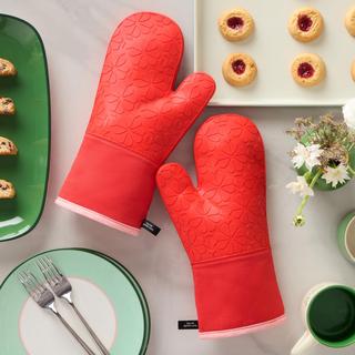 Spade Flower Oven Mitt, Set of 2