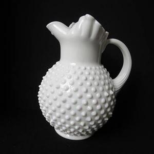 Excellent Vintage Fenton White Hobnail Milk Glass Ice Lip Jug Water Pitcher 70 OZ