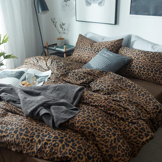 Leopard Print Comforter Set Full Size Animal Cheetah Printed Comforter Set 3 Pieces Fluffy Soft Microfiber Brown/Black Floral Bedding Set Farmhouse Boho Bed Comforter with 2 Pillowcases for All Season