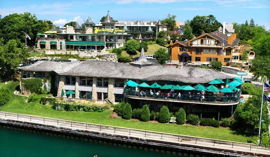 The Wedding Website of Danny Nesburg and Allie Dyer