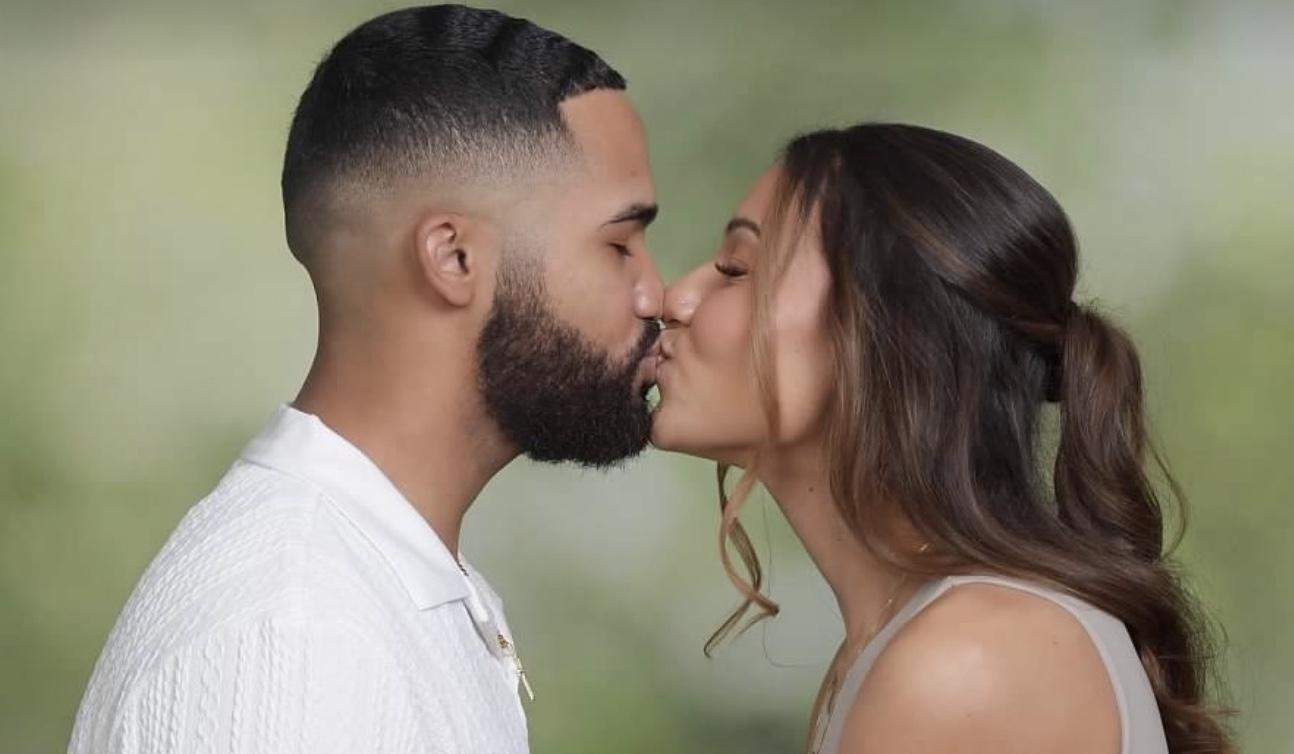 The Wedding Website of Cassandra Diaz and Juan Munoz