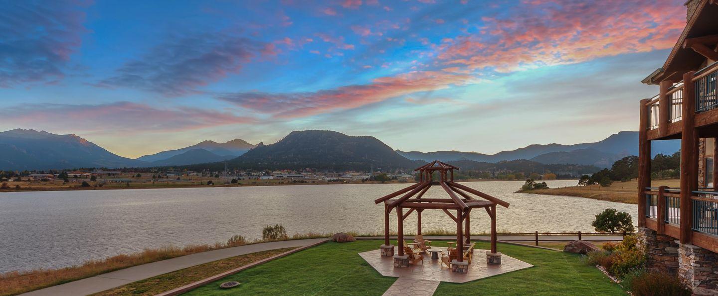 The Wedding Website of Valerie Carrizales and Joshua Graves
