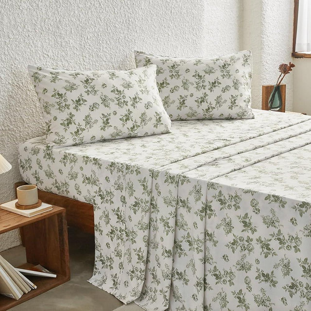 Wake In Cloud - Shabby Chic Bed Sheets, 4-Piece Sheet Set, Floral Botanical Coquette Cottagecore Vintage Flower, Soft Microfiber Deep Pocket Bedding, Sage Green, Queen Size