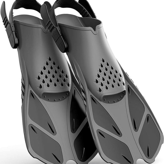 Greatever Snorkel Fins Adjustable Buckles Open Heel Swim Flippers Travel Size Short Swim Fins for Snorkeling Diving Swimming Adult Men Womens