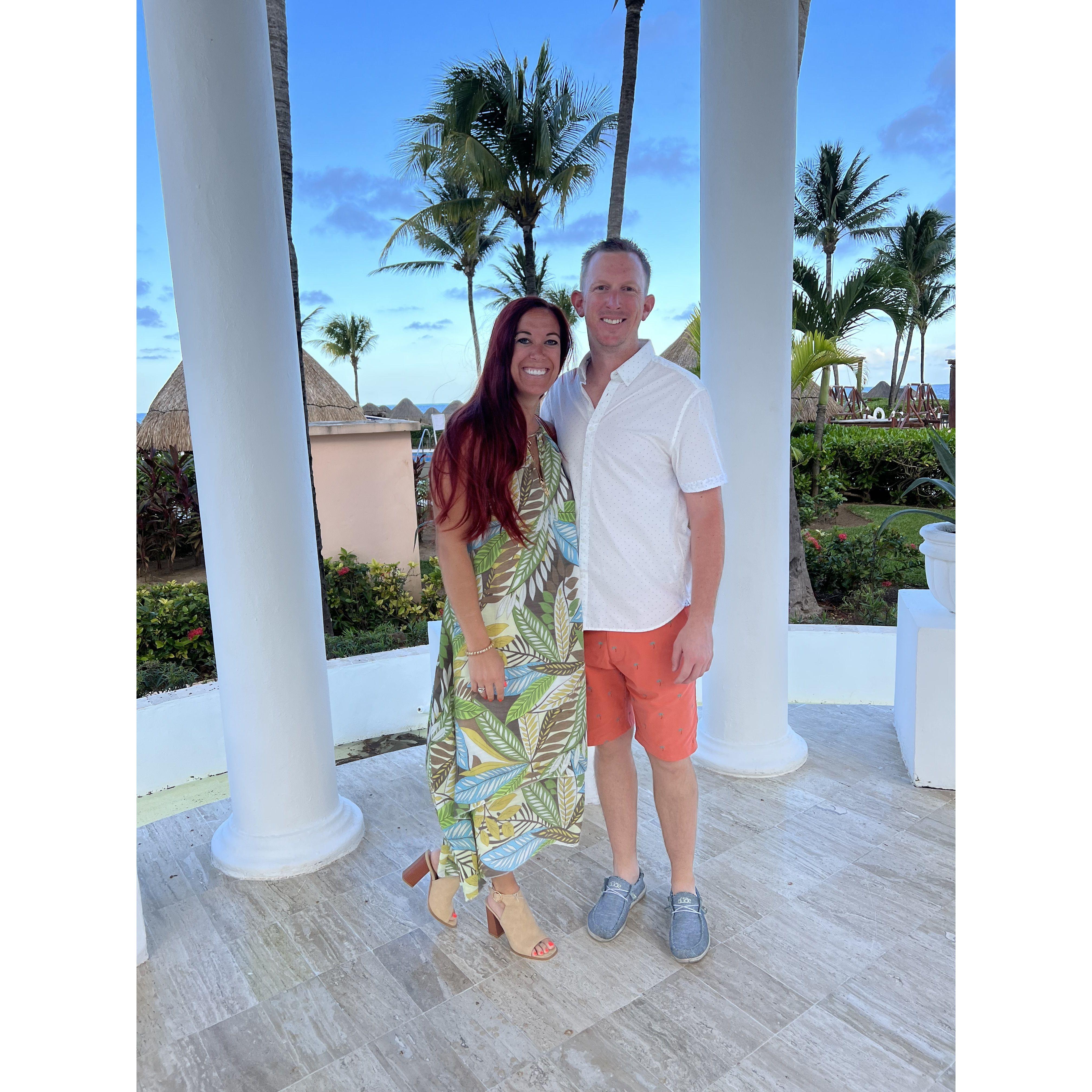 We fell in love with Cancún our first visit there, so we figured it would be a great place for our wedding.