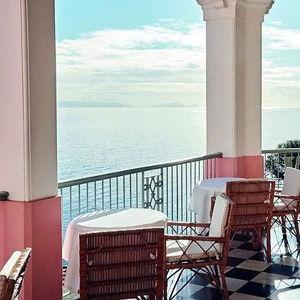 Welcome to Paradise – First Night Hotel Stay