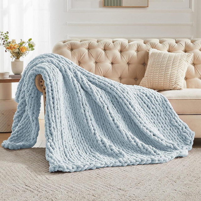 Carriediosa Chunky Knit Throw Blanket 50" X 60", 100% Hand Made Large Chenille Loop Yarn Soft Fluffy Throws for Couch Sofa Bed, Big Crochet Cozy Heavy Thick Cable Woven Blanket, Light Blue