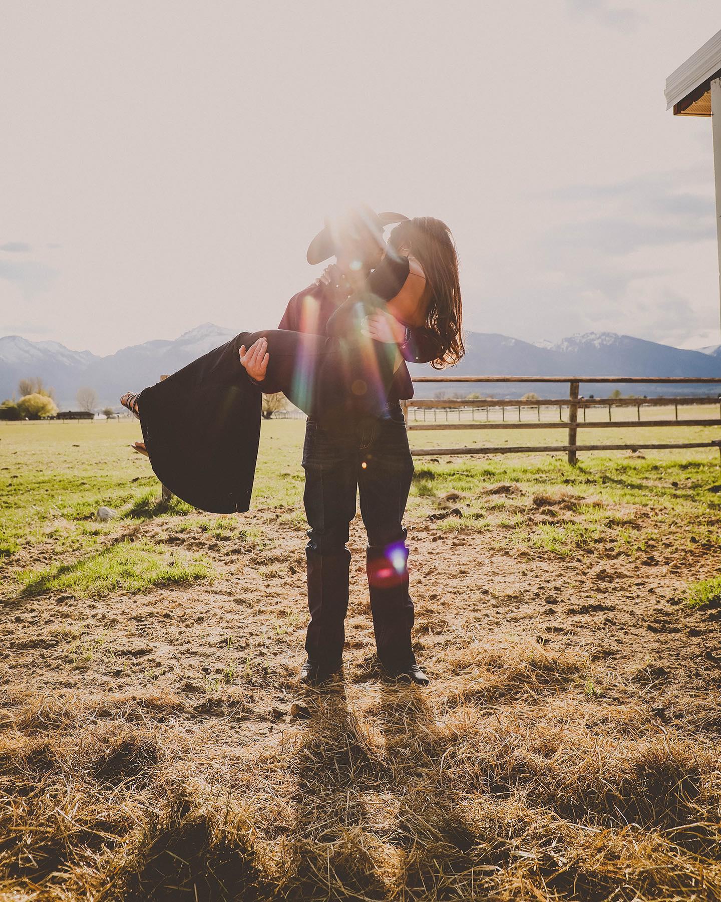 The Wedding Website of Savannah Hull and Caleb Bennett