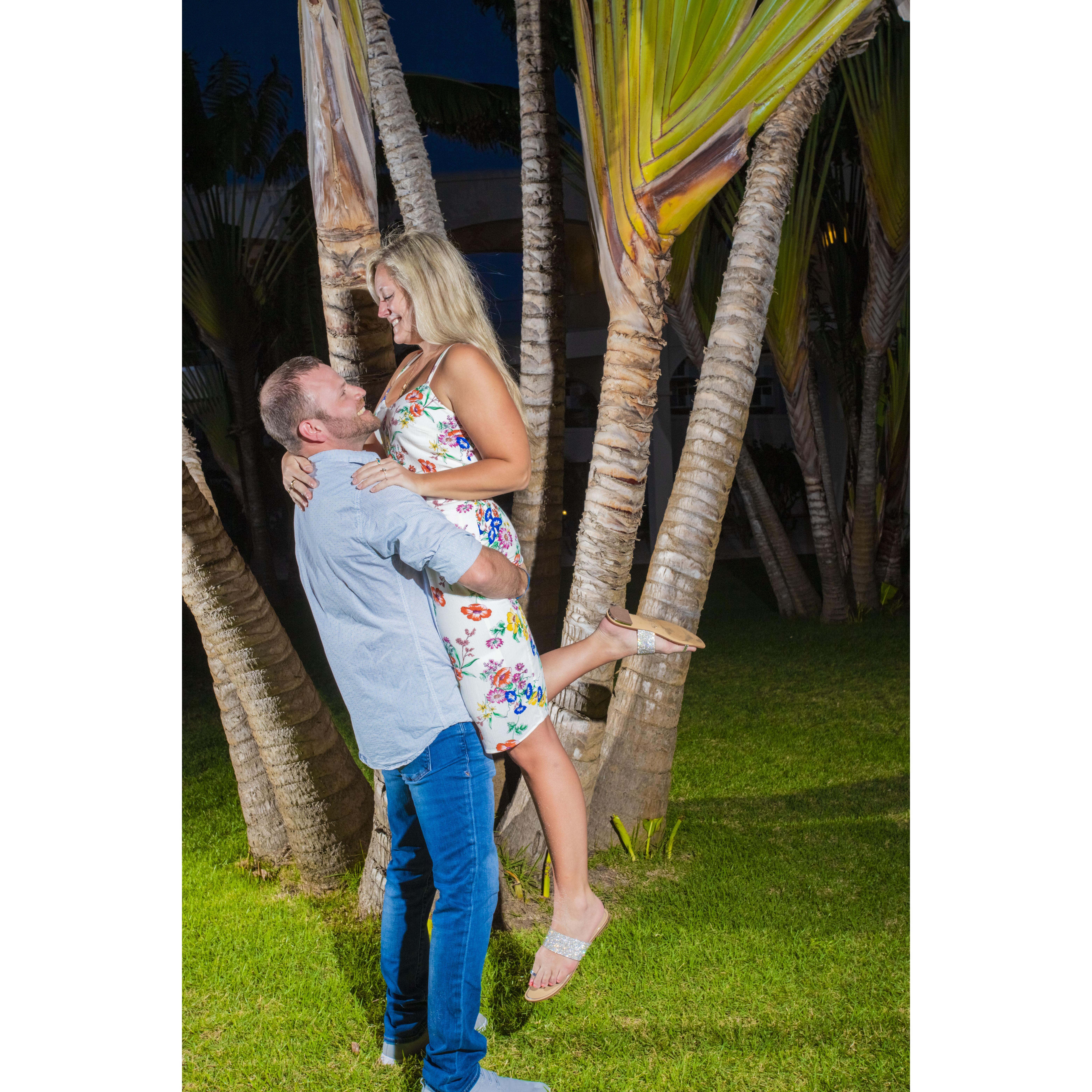 Save The Date Photos 1/14/21
Aruba