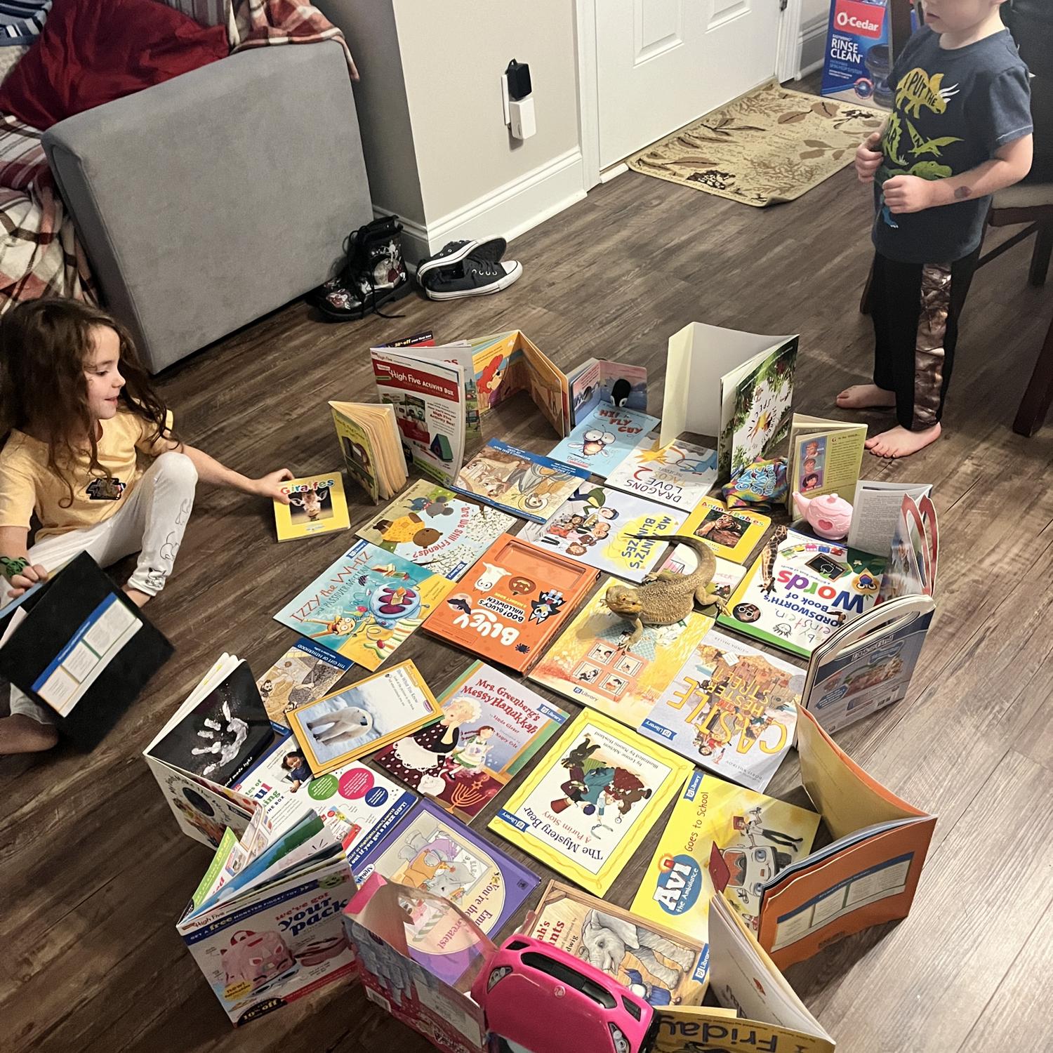 Pretty sure they’ve read all these books three times over each, but not sure this is what you do with them. Haha! “Fort for Icarus!” As Luna y Luca say.