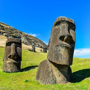 honeymoon trip to easter island