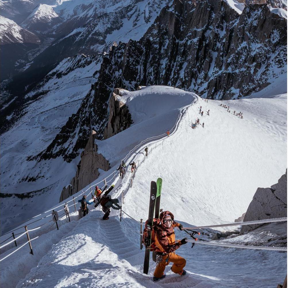 Walking the l'arête de l'aiguille du Midi moments before a surprise proposal