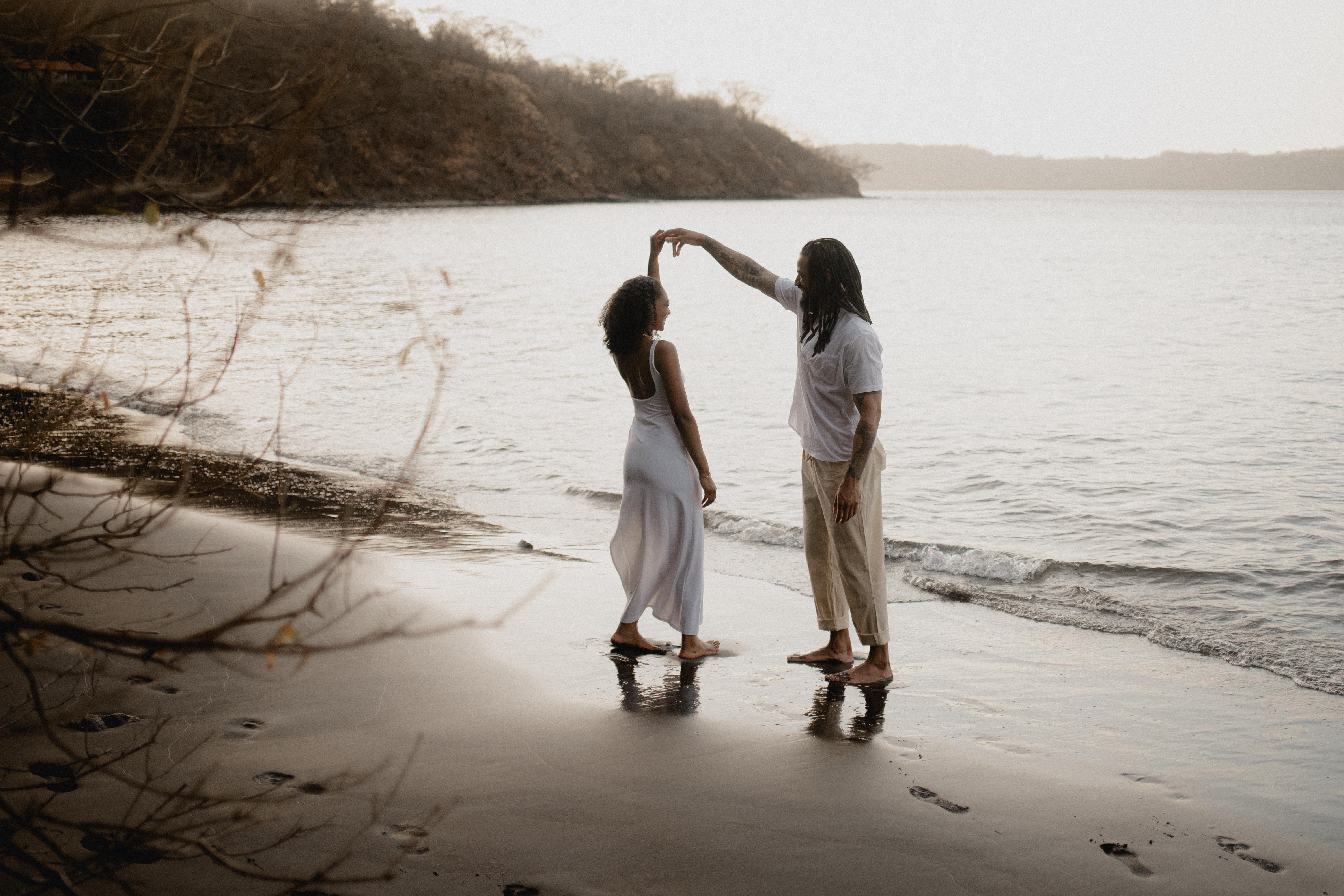 The Wedding Website of Leota Howell and Vincent Murray