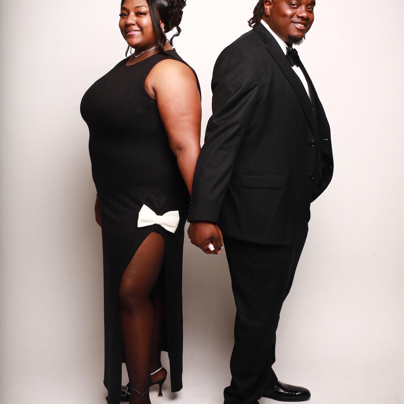 Engagement photos: Houston trip, no makeup, 30 minutes to spare, and a few car tears. His response? ‘You’re beautiful without it.’ A little stress, a lot of love, and very on brand for us.