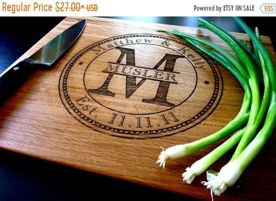 Clearance Sale -10% OFF- DISCOUNTED SHIPPING! Personalized Cutting Board, Engraved Cutting Board, Personalized Wedding Gift, Housewarming Gi