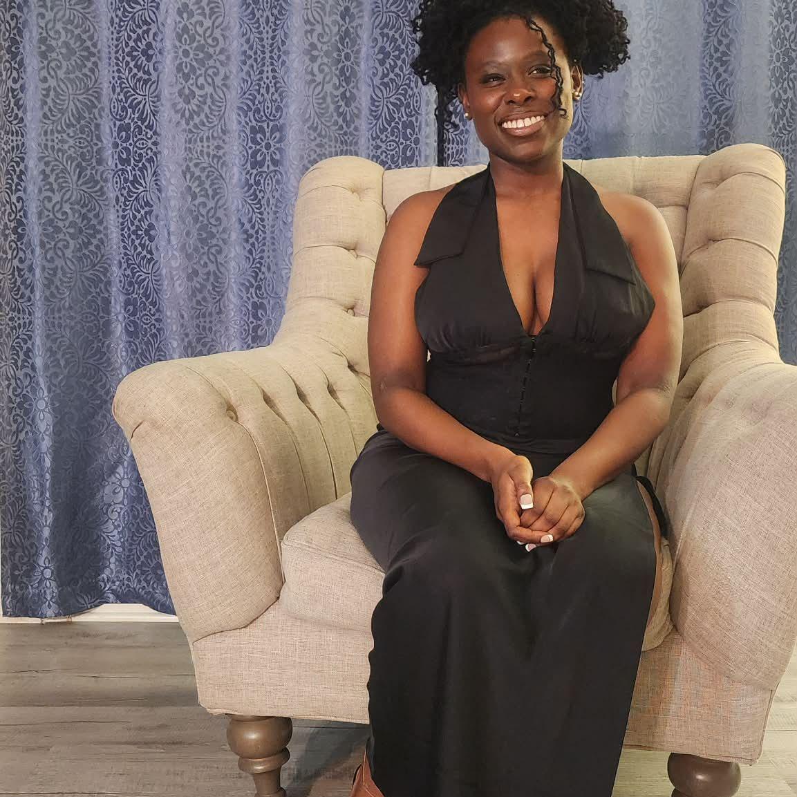 Mia - Solo Photo Op (Bachelorette 2026)