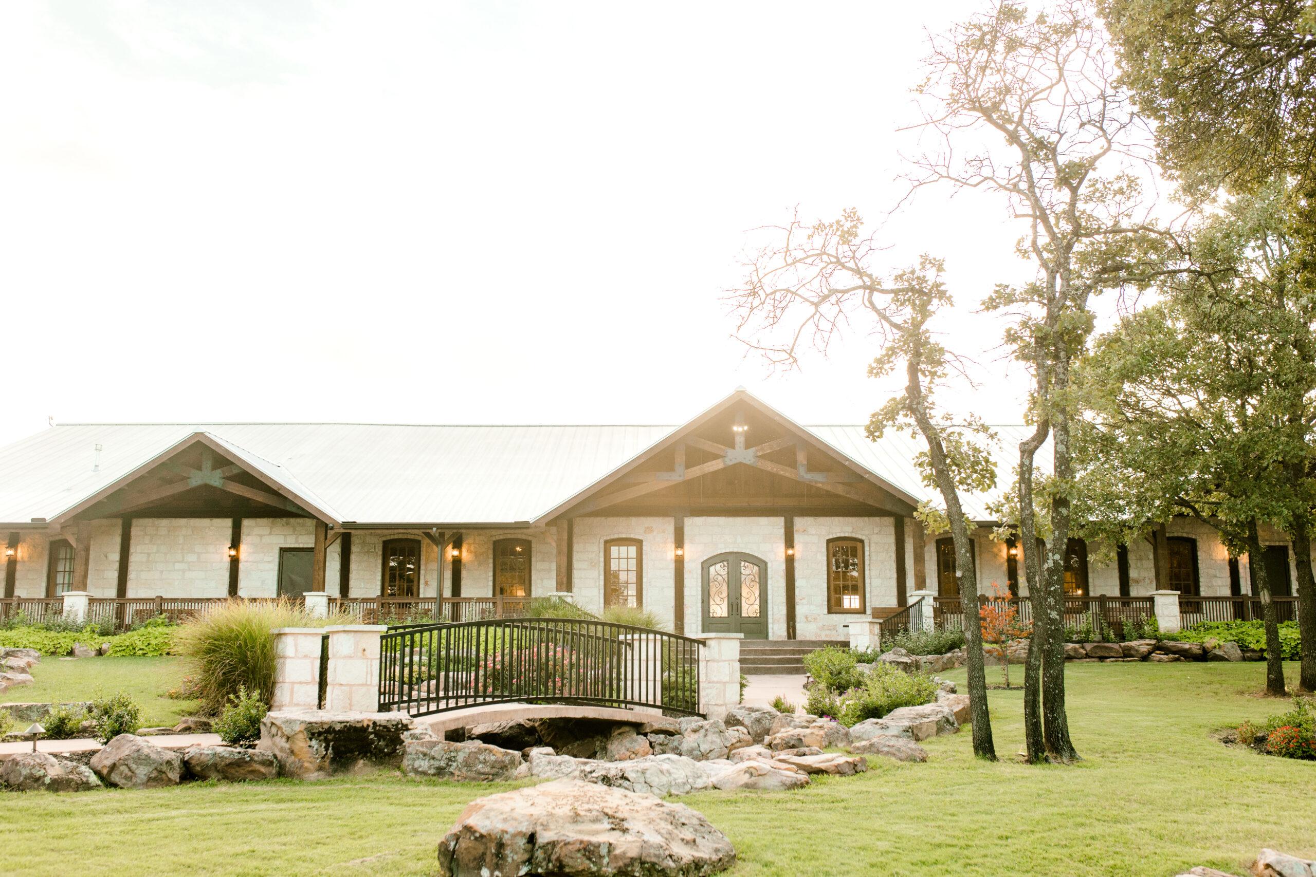 The Wedding Website of Lacy Johnson and Alex Elhardt