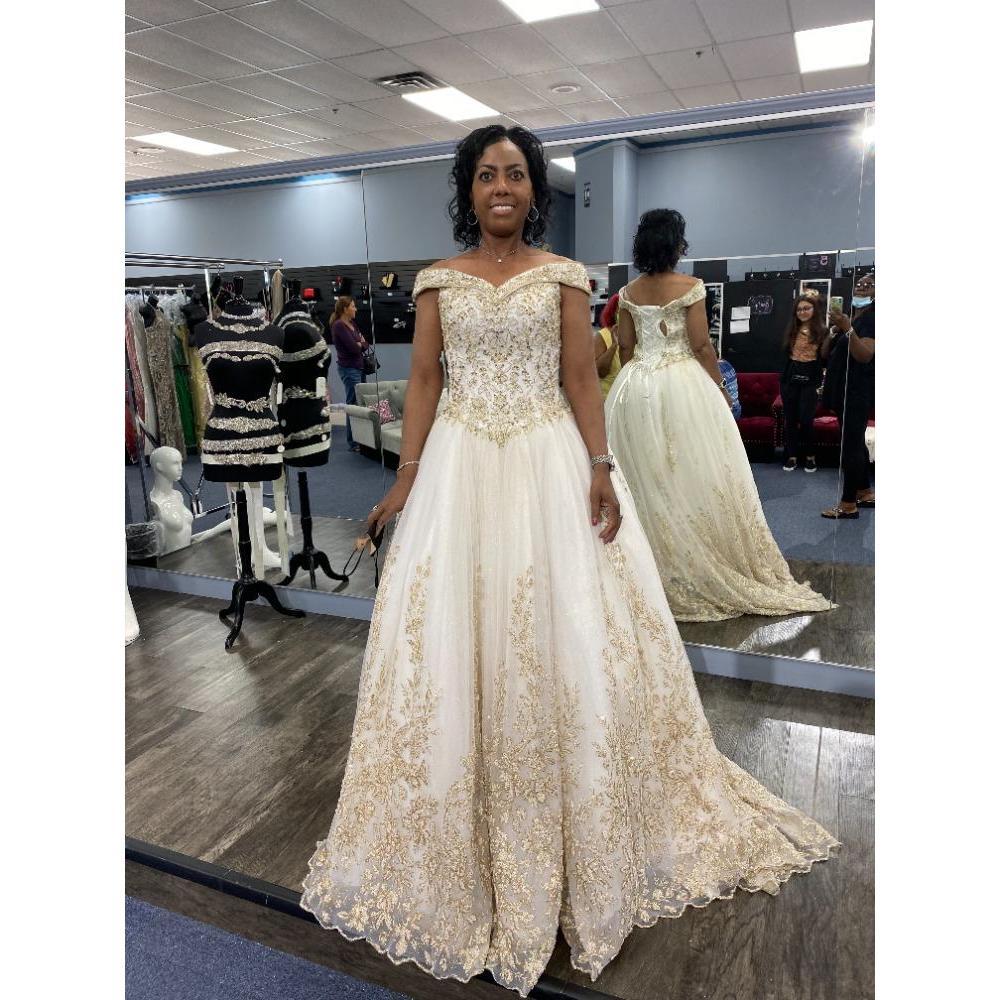 My first dress I don't have a clue of what I want but it's sure not this one