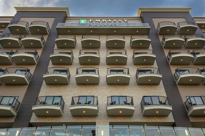 The Wedding Website of Sabrina Williams and Tina Ureña