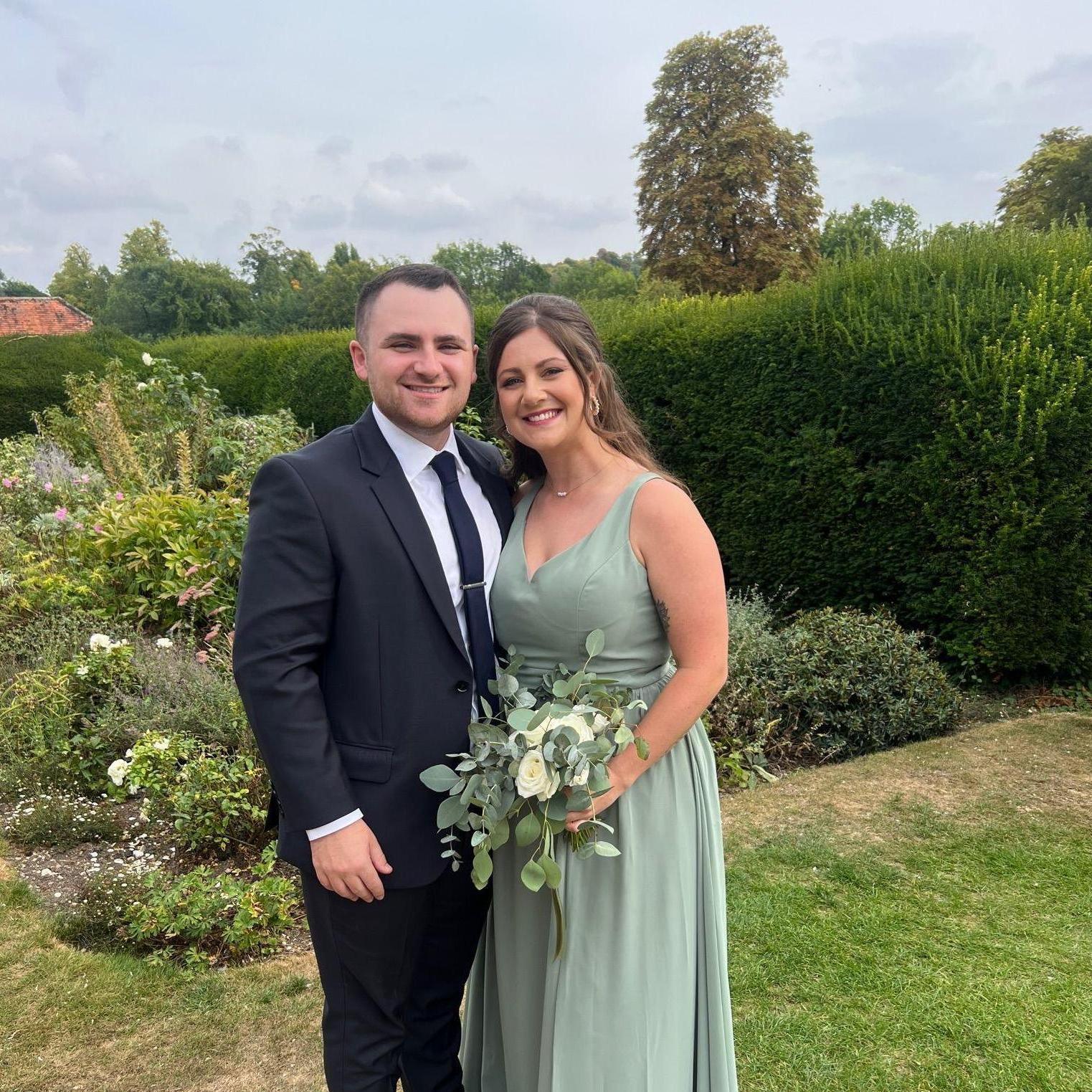 September 2022: Ardington, Oxfordshire, UK for Tina & James's wedding!
