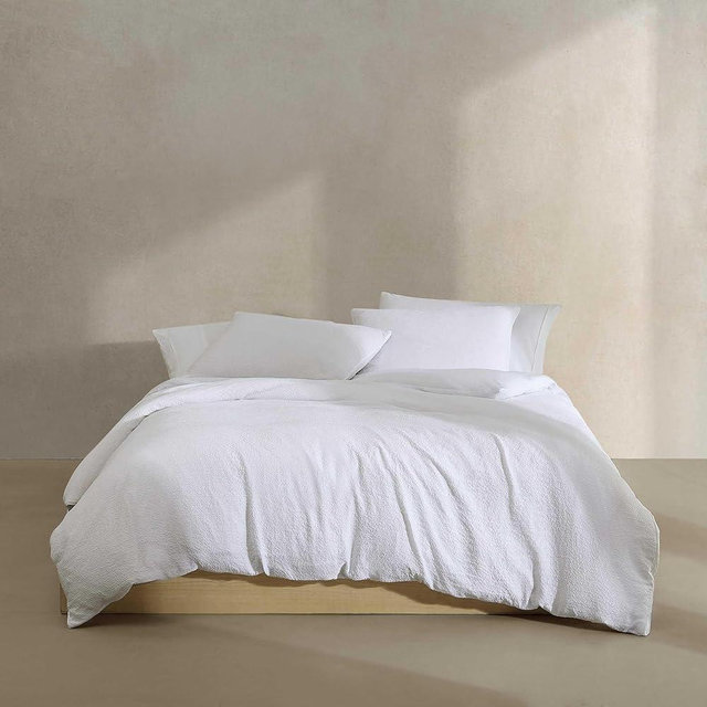 Calvin Klein - King Comforter Set, Luxuriously Soft & Breathable Bedding with Matching Shams, Casual Home Decor (Seersucker White, King