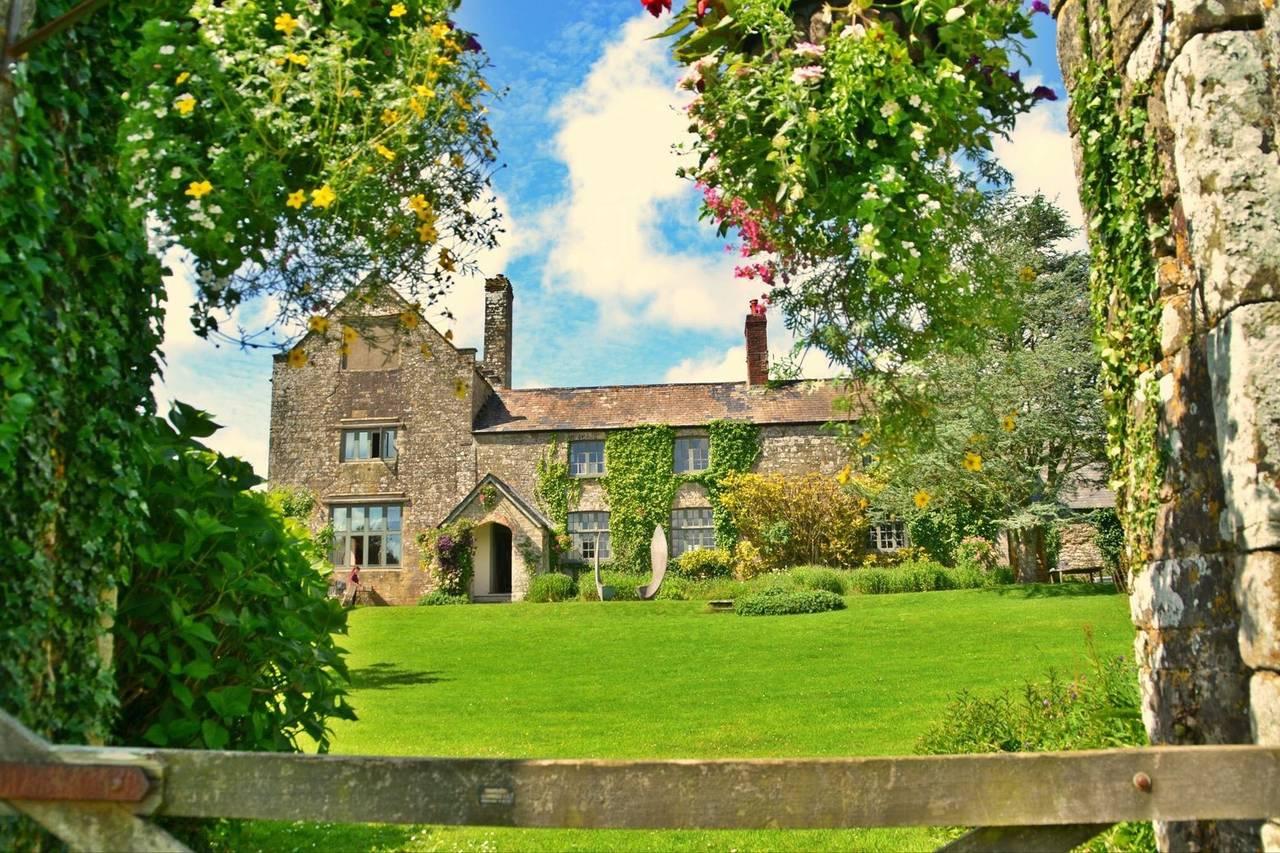 The Wedding Website of Chloe Edgington and Thomas O'Hara