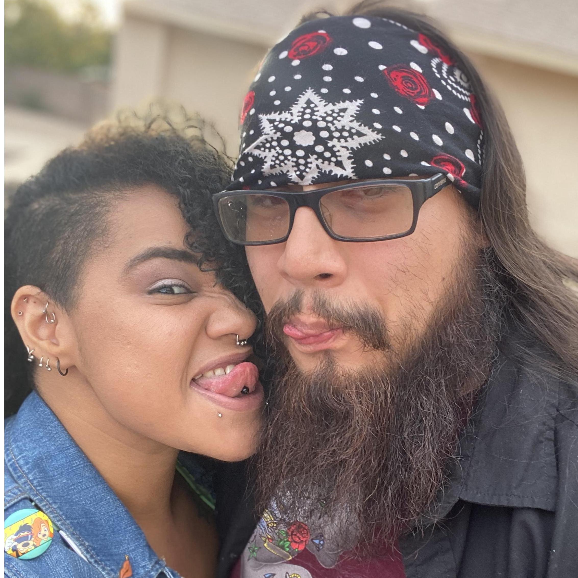 Thanksgiving selfies of goofiness. 2019