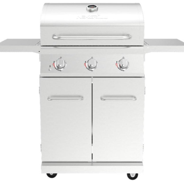 Nexgrill Stainless Steel 3-Burner Propane Gas Grill w/Foldable Side Shelves, 40,500BTUS, 591.05 sq. in. Cooking Area, Perfect for Outdoor Cooking & Grilling, BBQs, Backyard, Tailgating, 720-0830MN