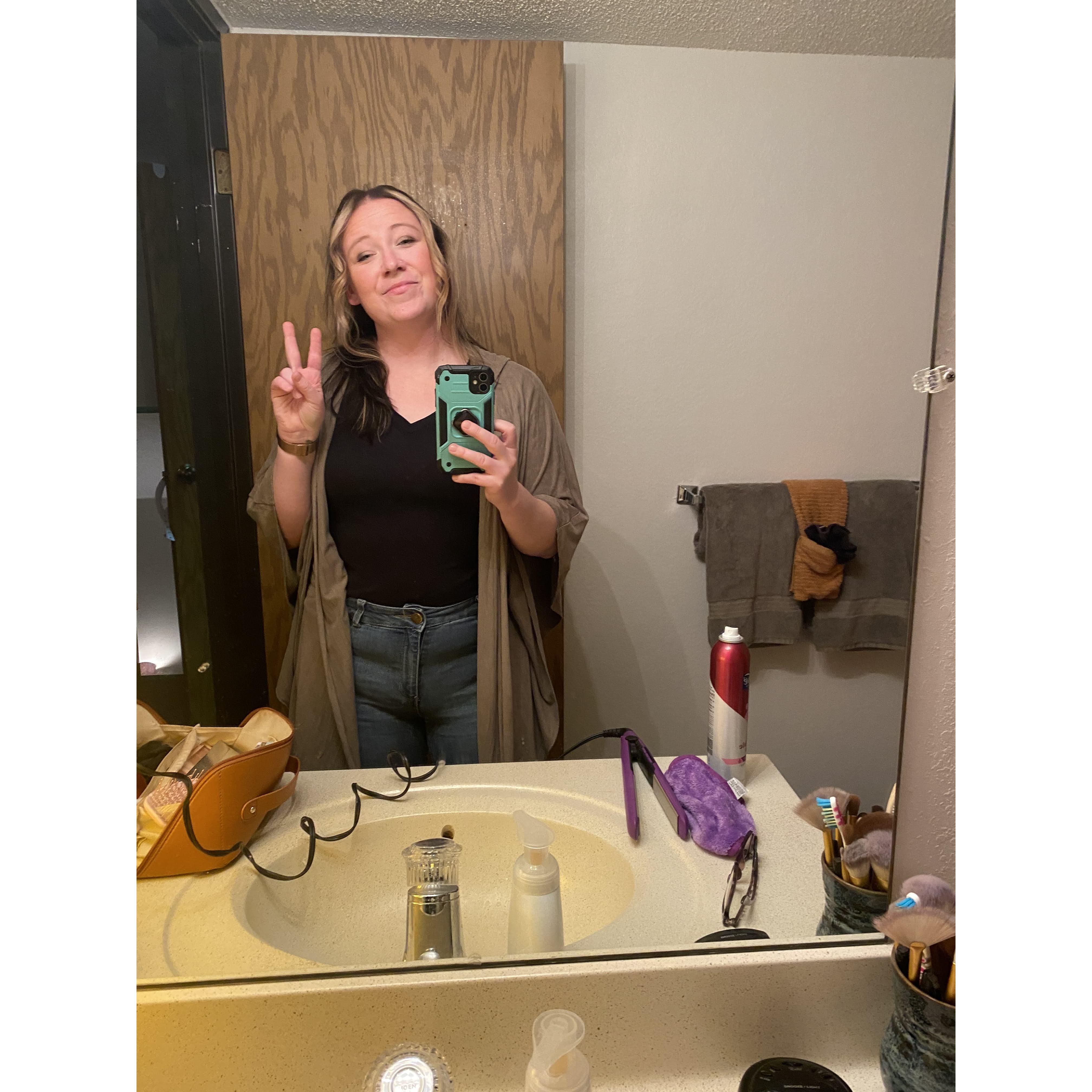 Kat took this picture to send to her besties on her way out the door for what would be her *last* first date.