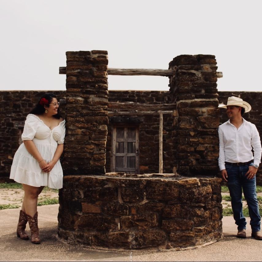 Engagement photoshoot/Sesión de fotos de compromiso 💍🤍