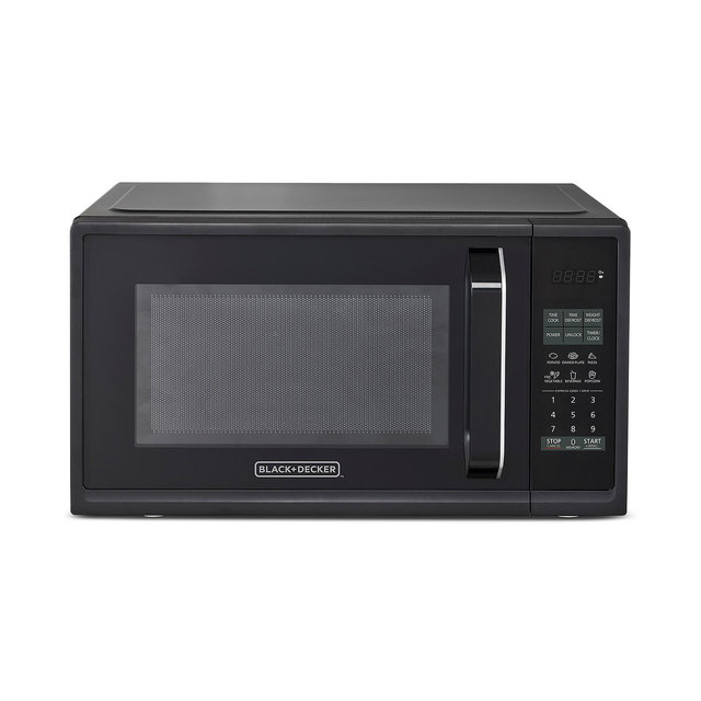 BLACK + DECKER 900-Watt Microwave Oven With Multi-Stage Cooking