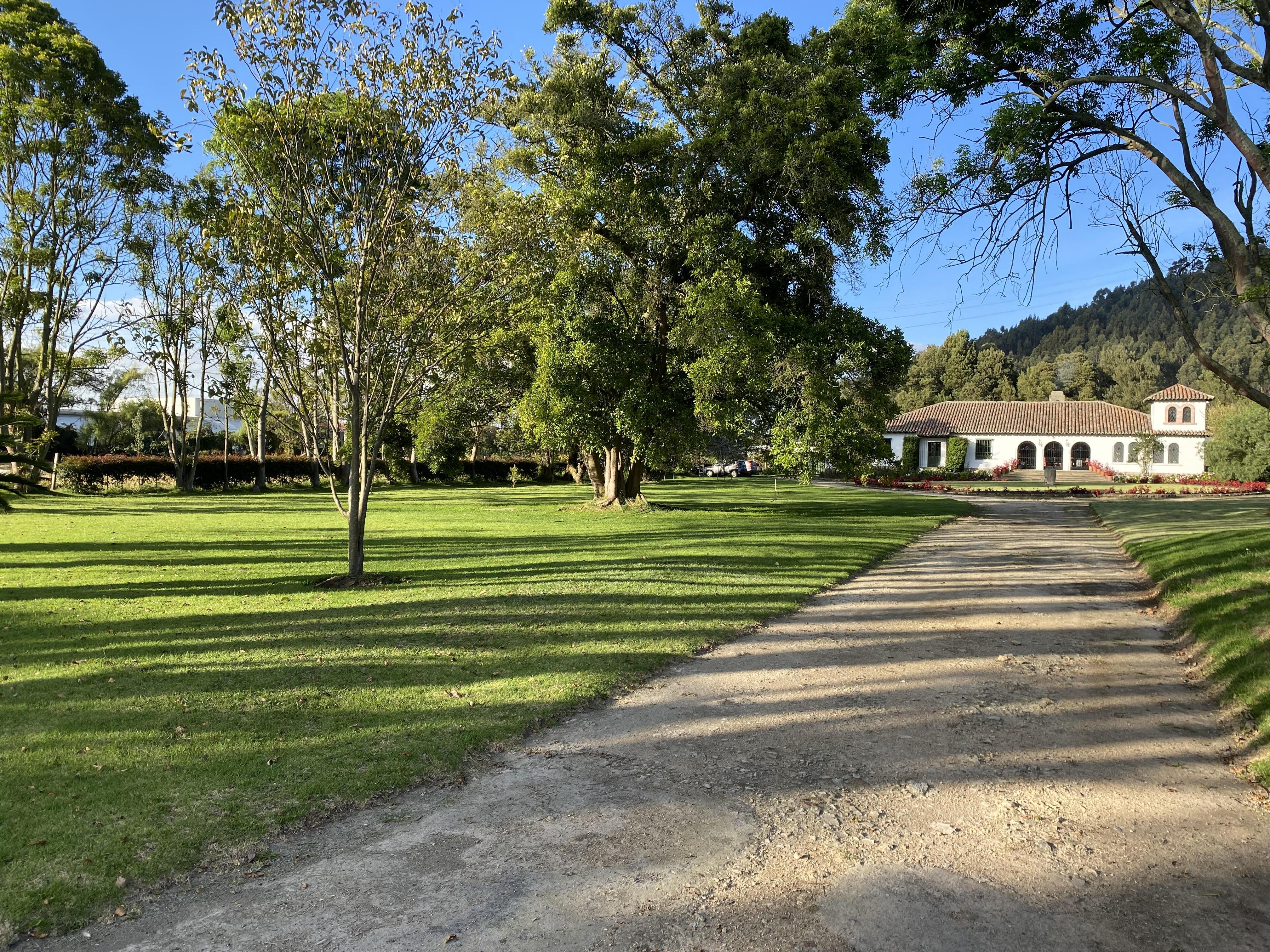 The Wedding Website of Juliana Jaramillo Tobón and Miguel Caballero Williamson