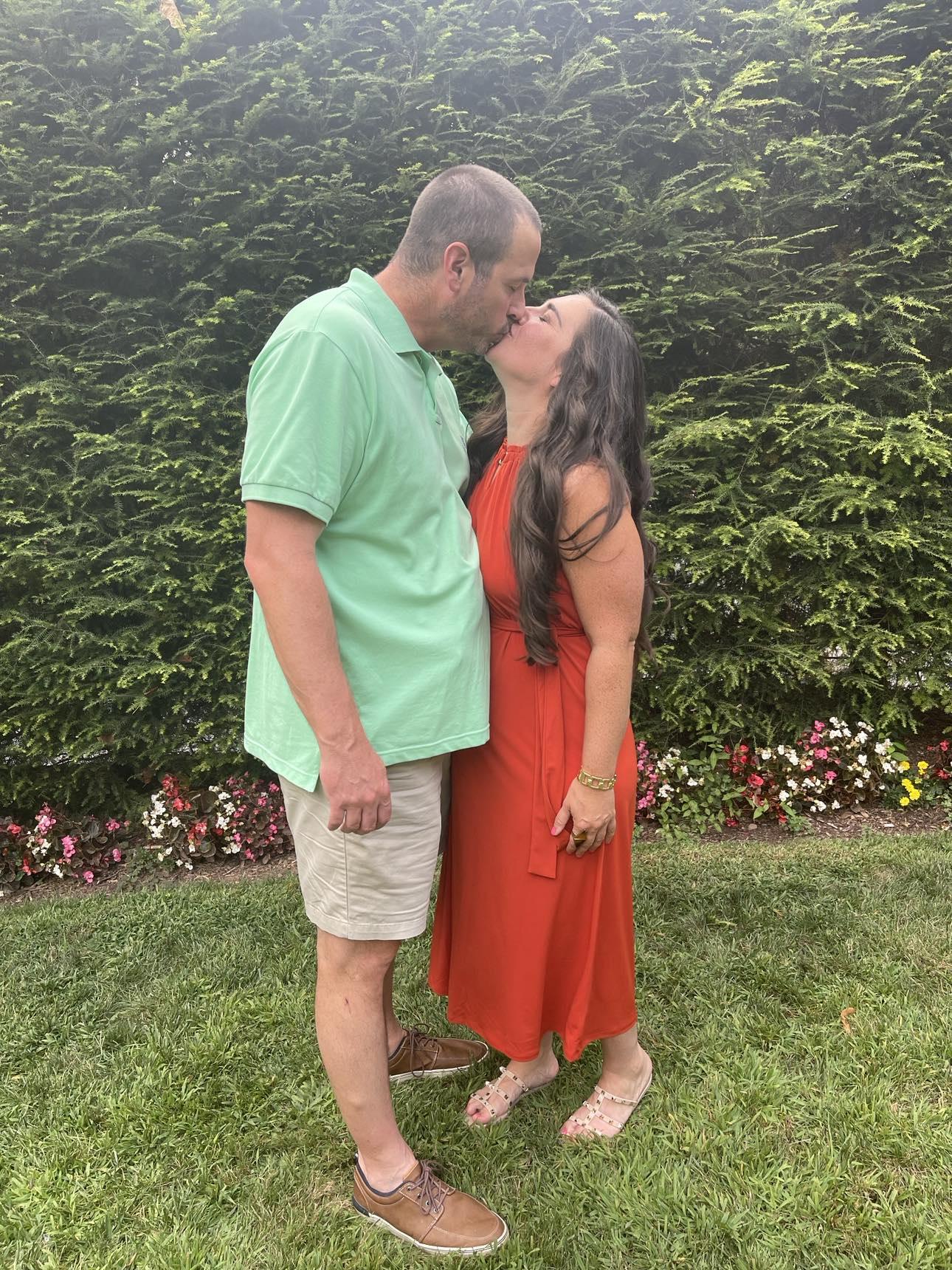 The Wedding Website of Vinessa Ferraro and Gregory Zimmerman