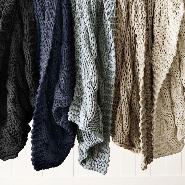 Colossal Handknit Throw - Grape Leaf