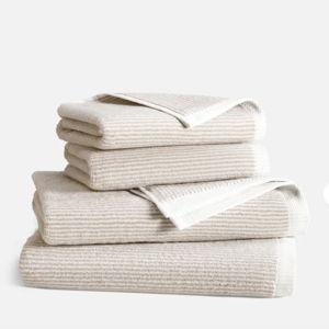 Towels in Stripped Pebble