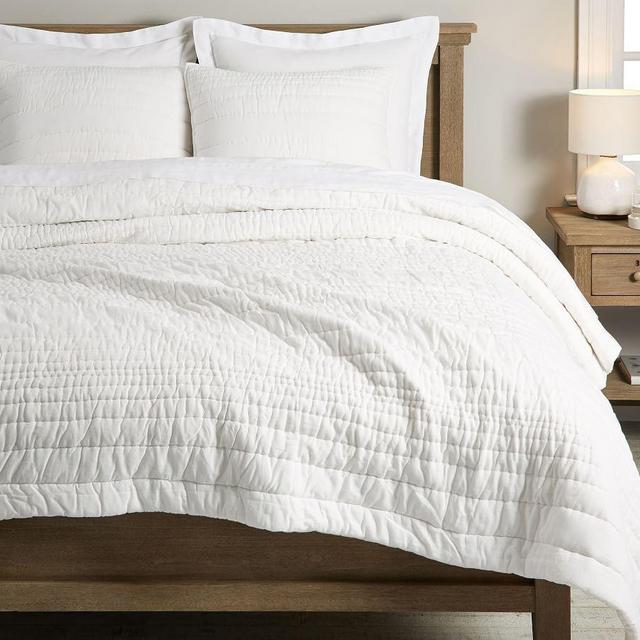 Natural White Plant-Dyed Handcrafted TENCEL™/Cotton Reversible Quilt, King/Cal. King