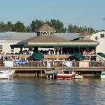 Schooners Riverside Pub
