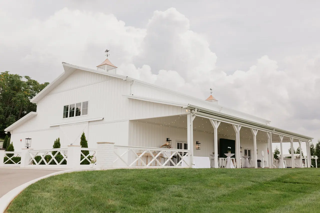 The Wedding Website of Brooke Scanlon and Drew Ellis