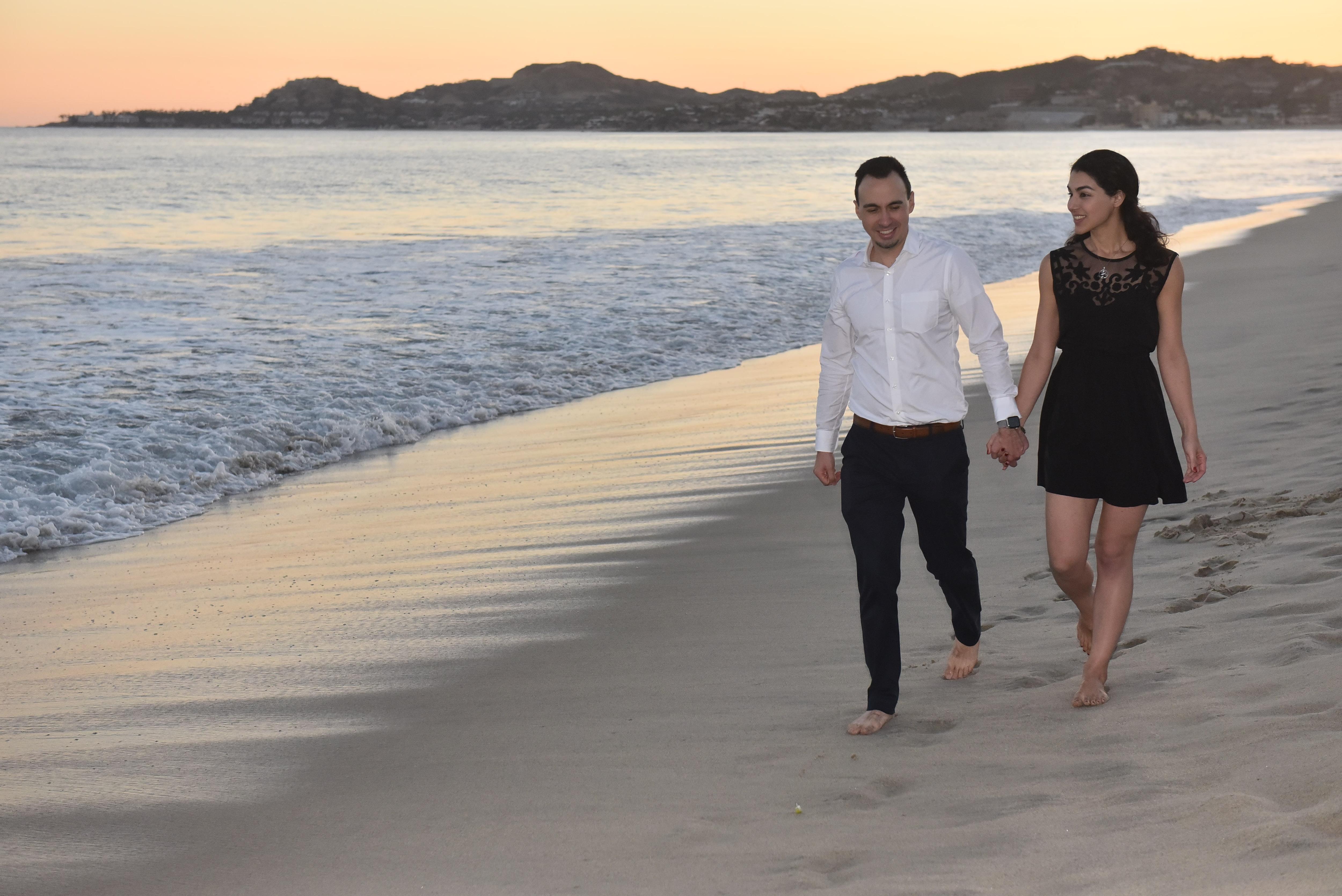 The Wedding Website of Roxanne Rashedi and Stephen Murphy