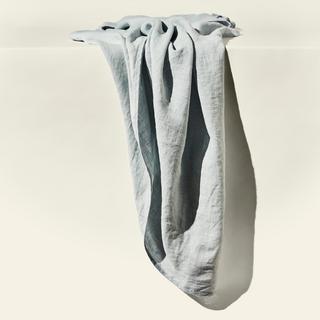 The Linen Table Cloth