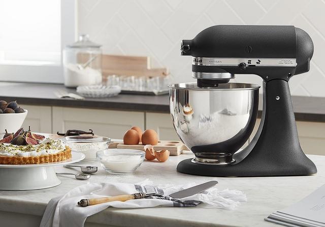 KitchenAid Artisan Series 5 Quart Tilt-Head Stand Mixer - Imperial Black